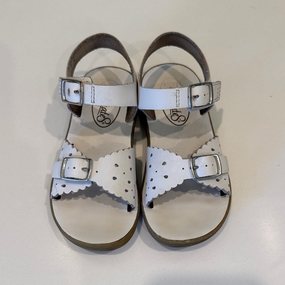 FootMates White Kids Sandals with Buckles